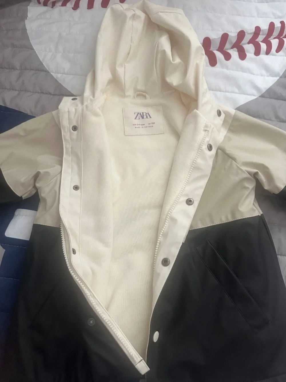 Zara raincoat jacket